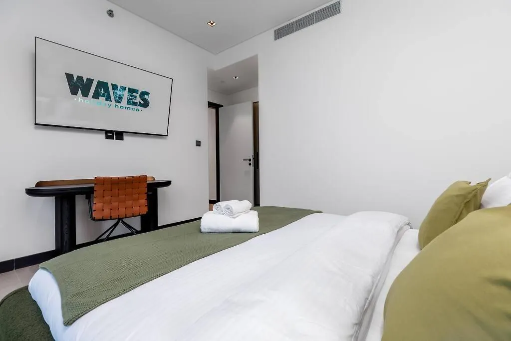 Waves Holiday Homes - 15 Northside, Tower 1, Two Bedroom Dubai 0*,