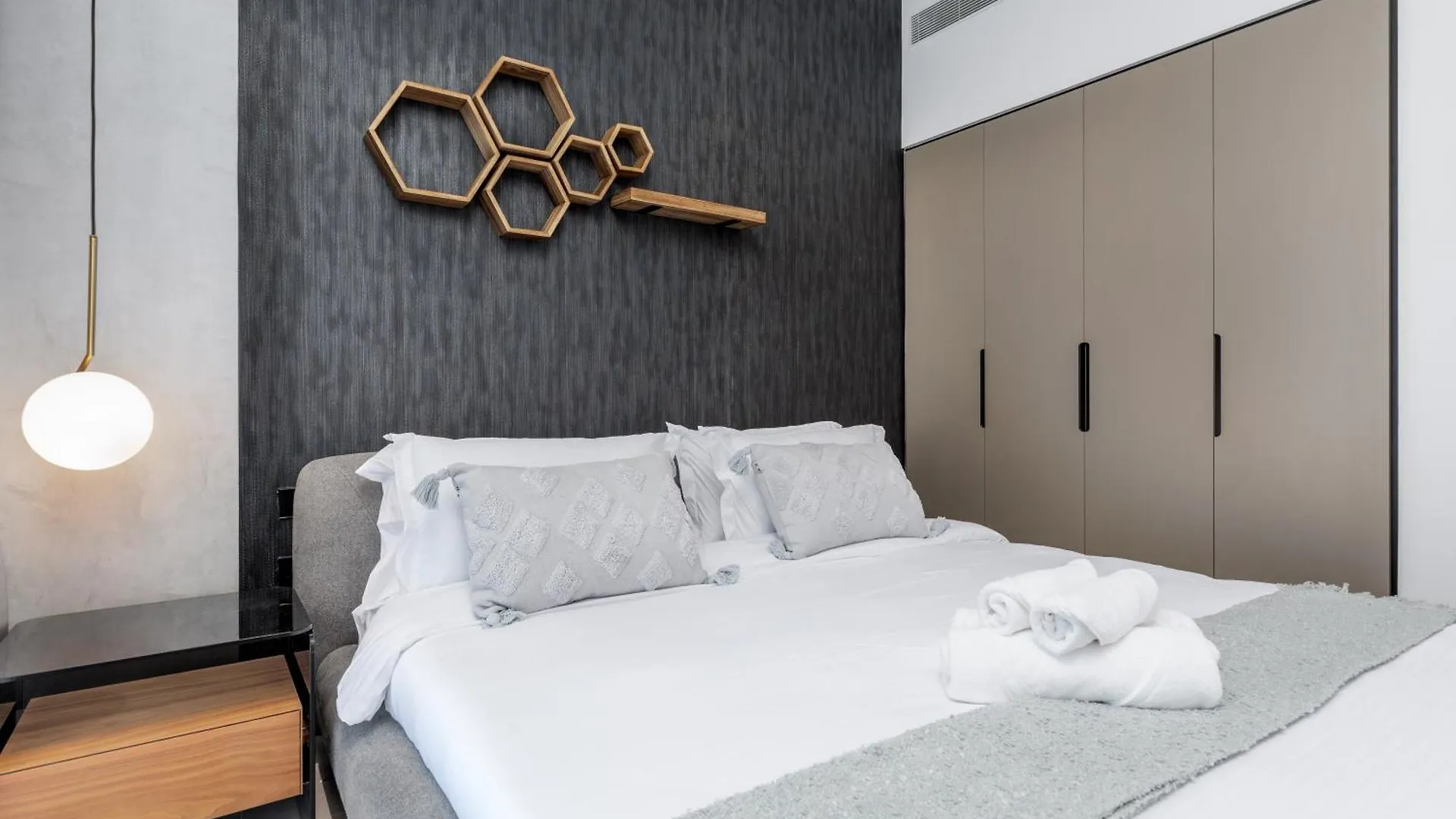 Waves Holiday Homes - 15 Northside, Tower 1, Two Bedroom Dubai 0*,  United Arab Emirates